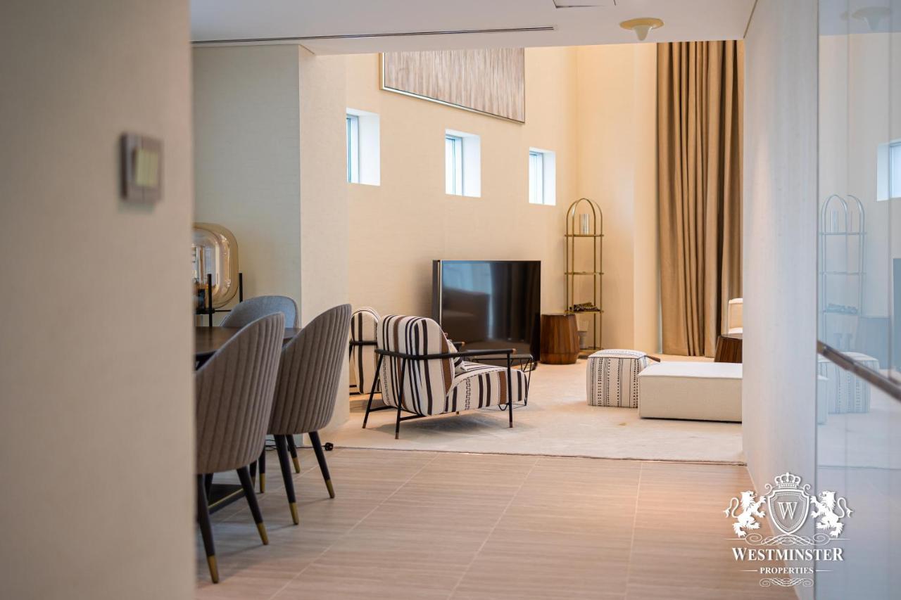 Westminster Dubai Mall Ngoại thất bức ảnh A penthouse apartment at Westminster