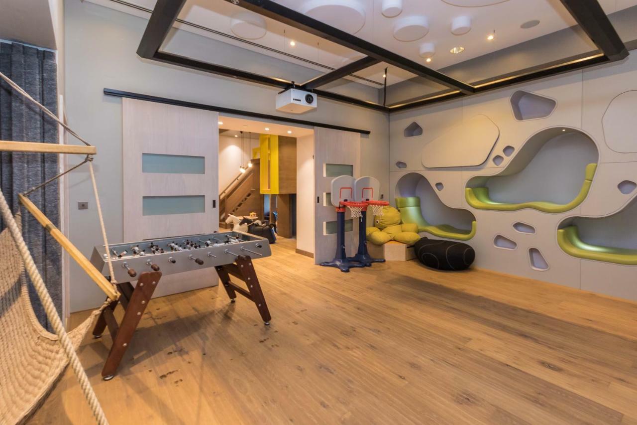 Westminster Dubai Mall Ngoại thất bức ảnh The children's playroom