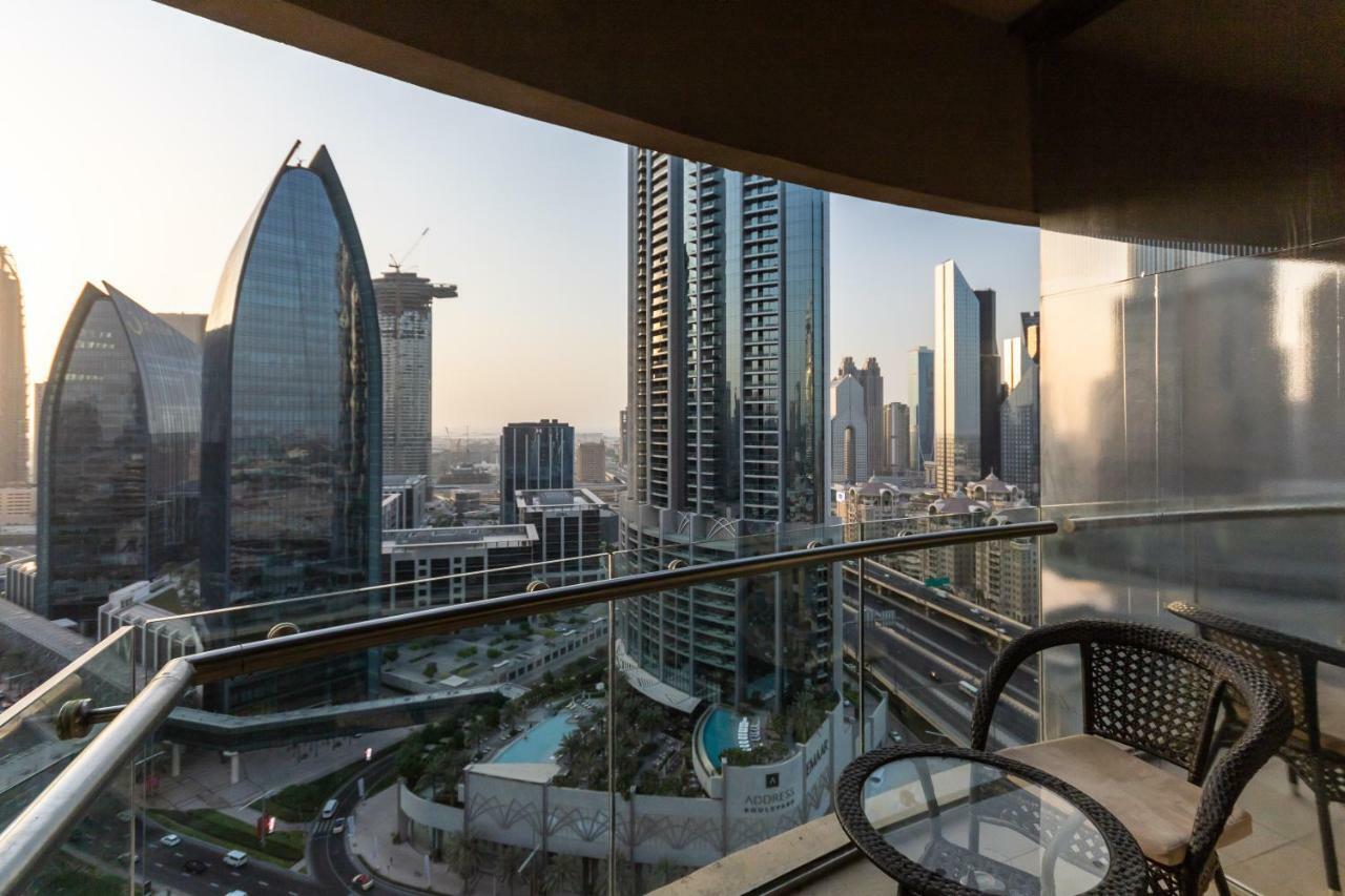 Westminster Dubai Mall Ngoại thất bức ảnh View from a balcony